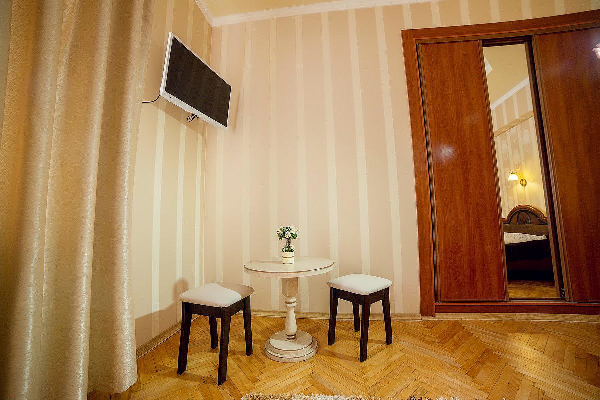 לבוב Apartment On Horodotska Street מראה חיצוני תמונה